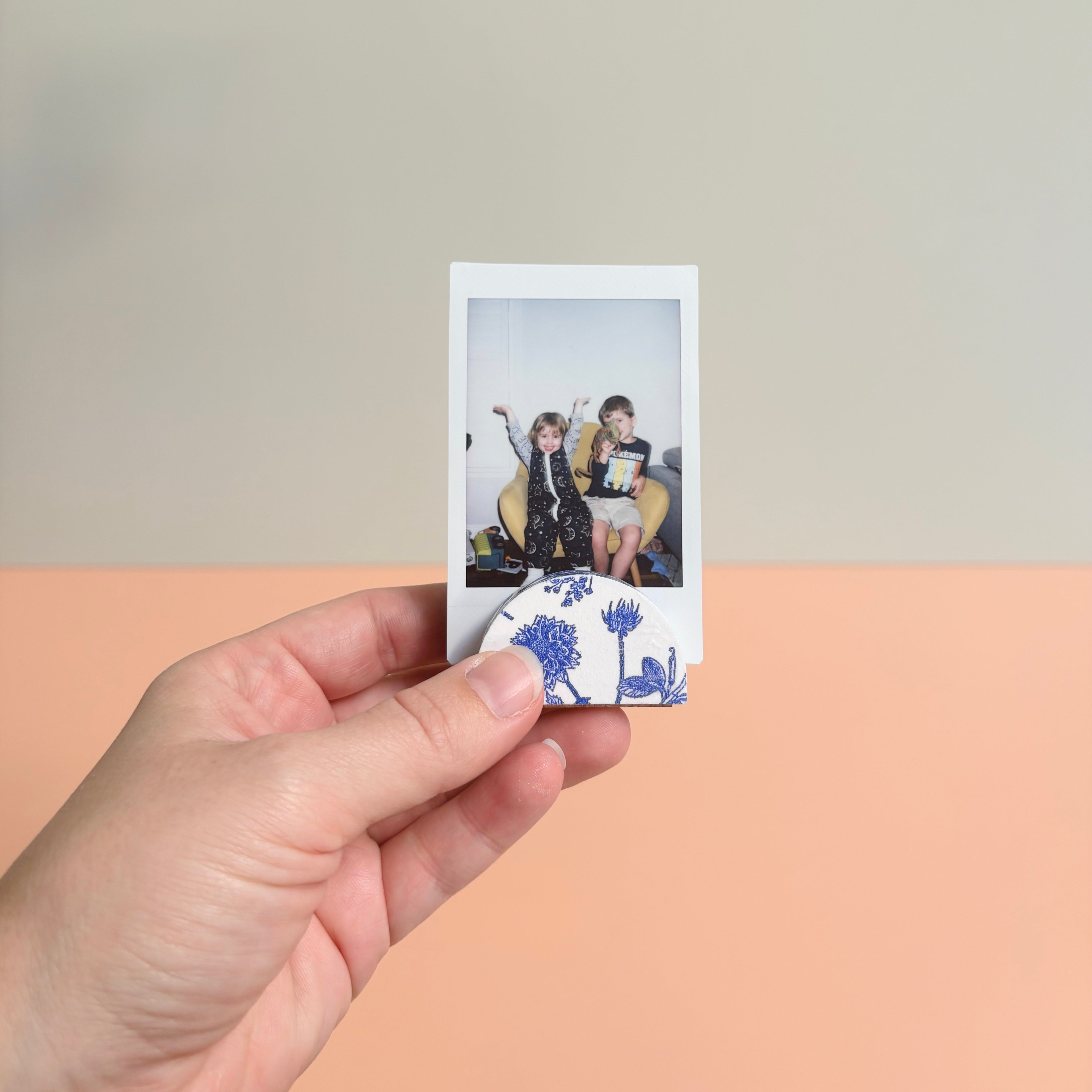 Arch Decoupaged Art Cube Place Card Holder