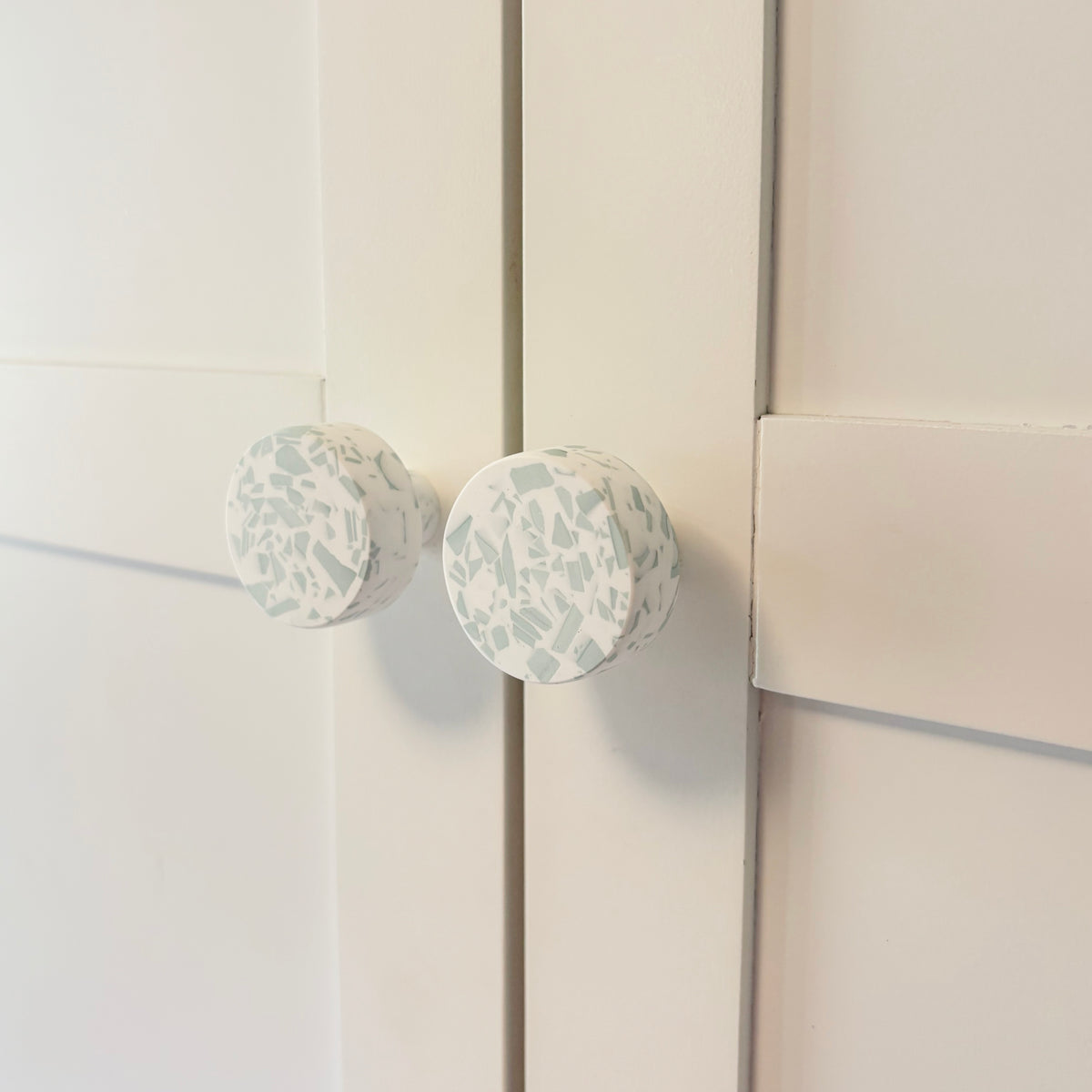 Eucalyptus green terrazzo knobs