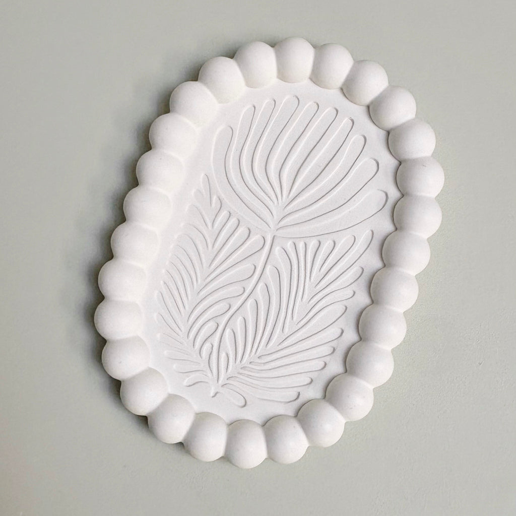 Artisan flower oval bubble dish