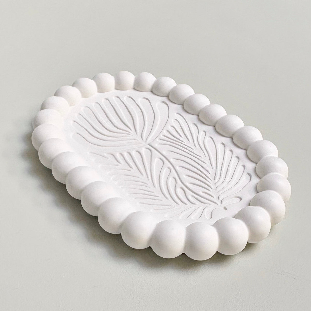 Artisan flower oval bubble dish