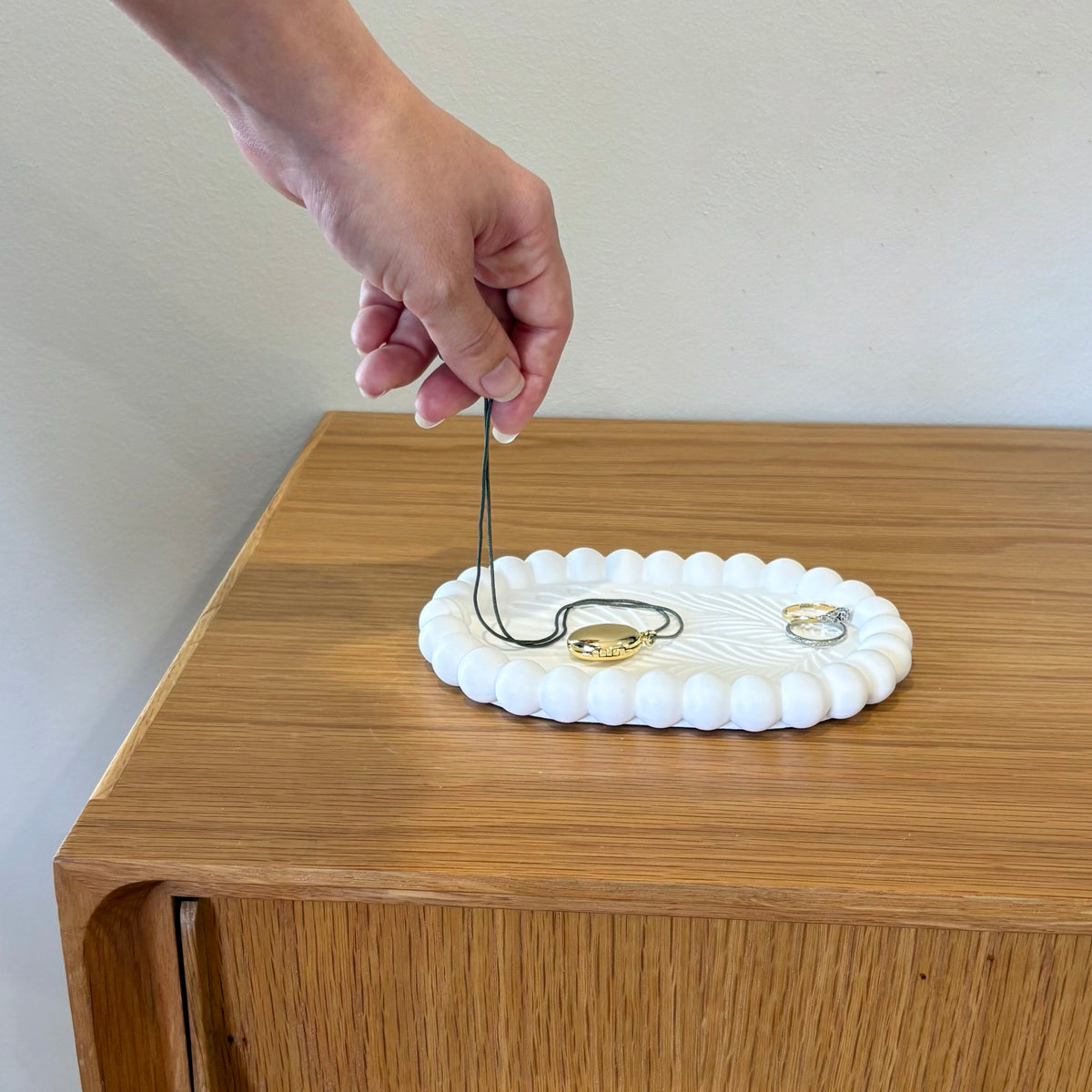 Artisan flower oval bubble dish